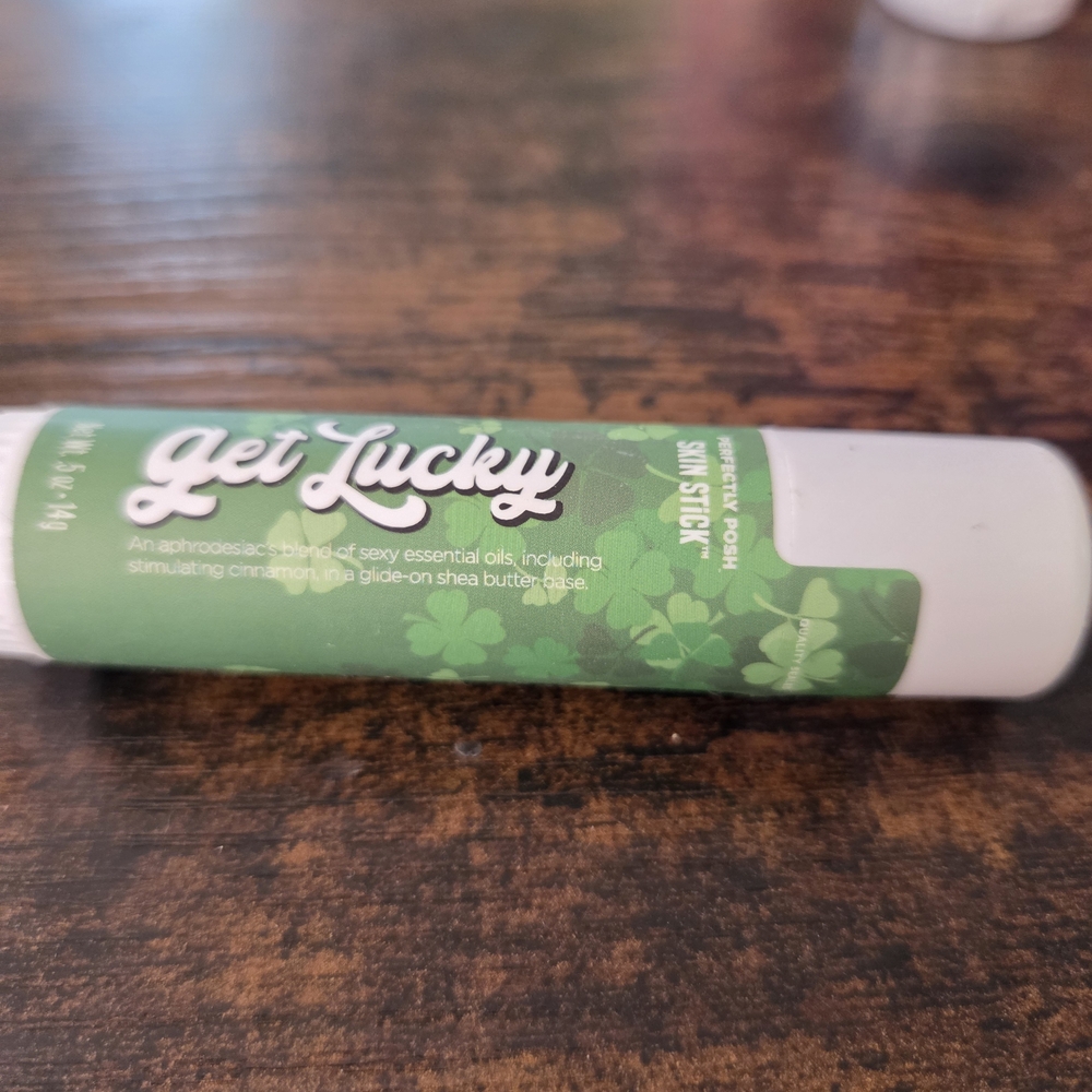 Perfectly Posh Get Lucky Skin Stick - Sexy Blend